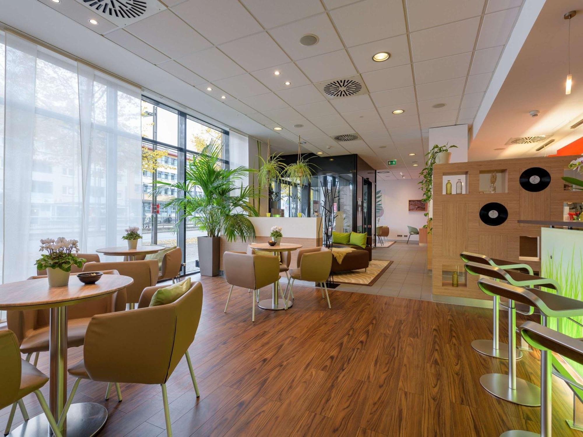 Ibis Heilbronn City Exterior foto