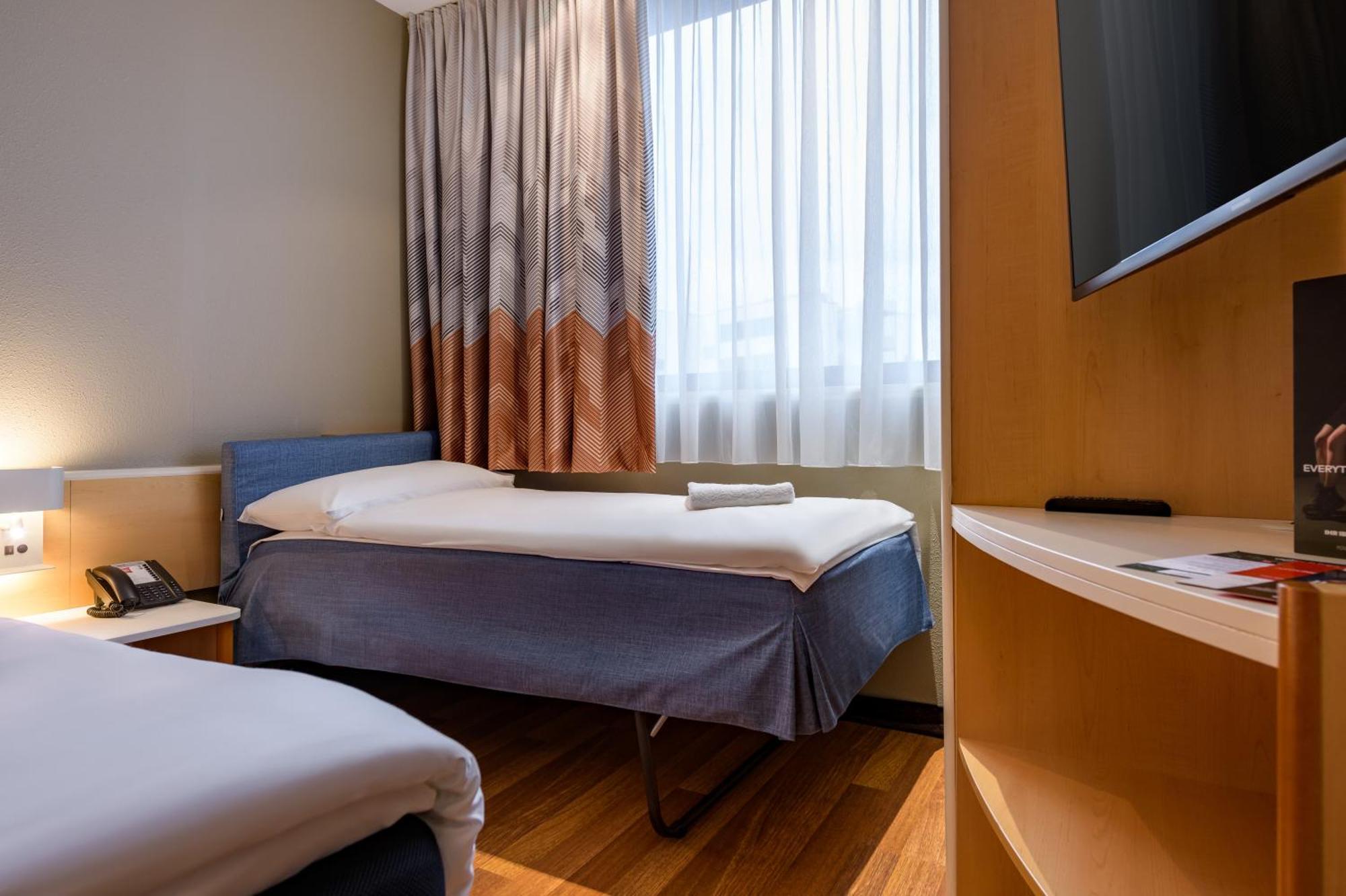Ibis Heilbronn City Exterior foto