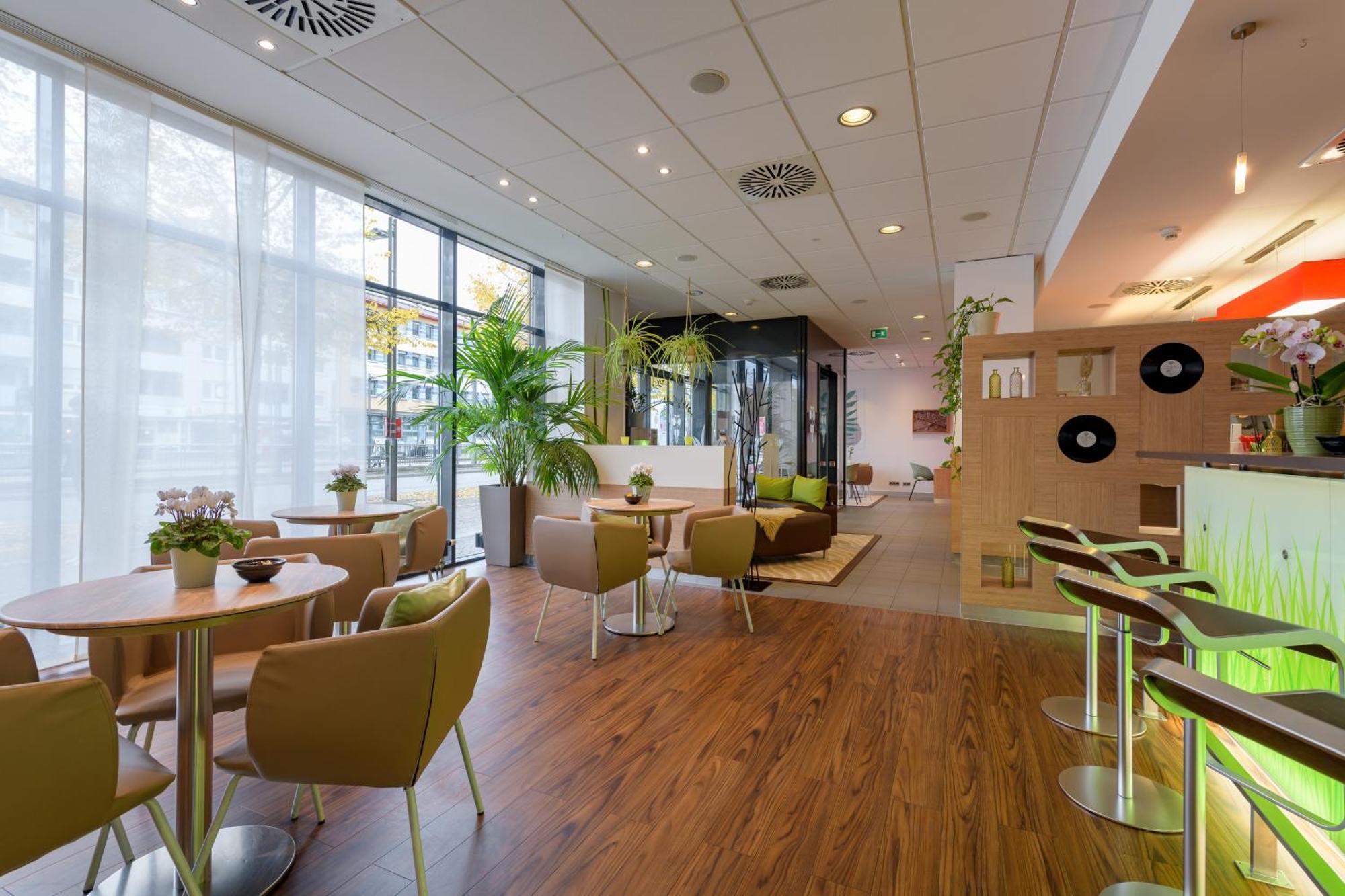 Ibis Heilbronn City Exterior foto